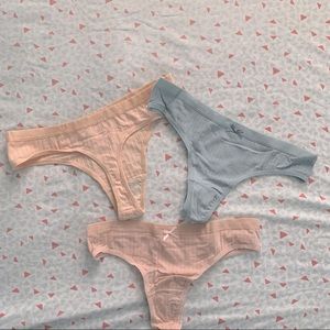 3 Pack Ribbed Thongs Set